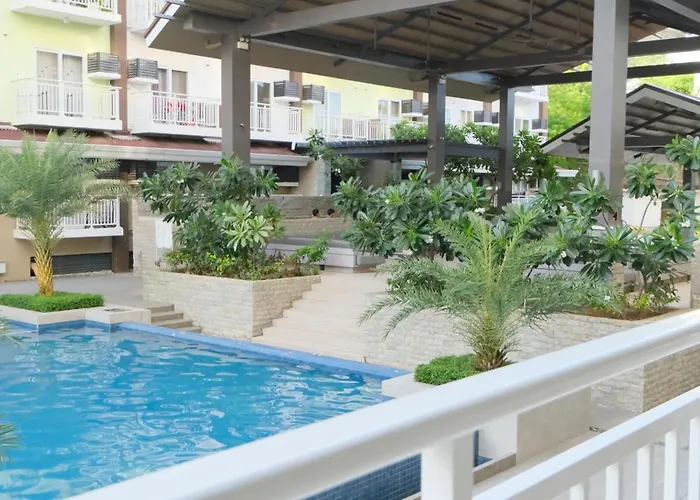 Airport Gem With Pool And Gym Appartement Lapu-Lapu City